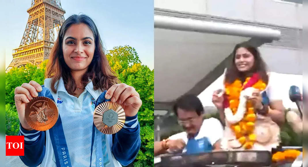 Manu Bhaker: Manu Bhaker arrives home to heroic welcome after historic feat at Paris Olympics – Watch | Paris Olympics 2024 News