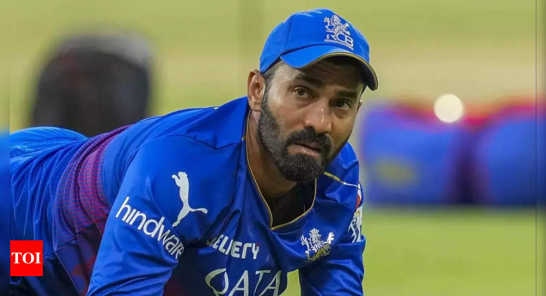 Fan mistakes Dinesh Karthik for ‘12th Fail’ actor, gets hilarious reply from former cricketer | Cricket News