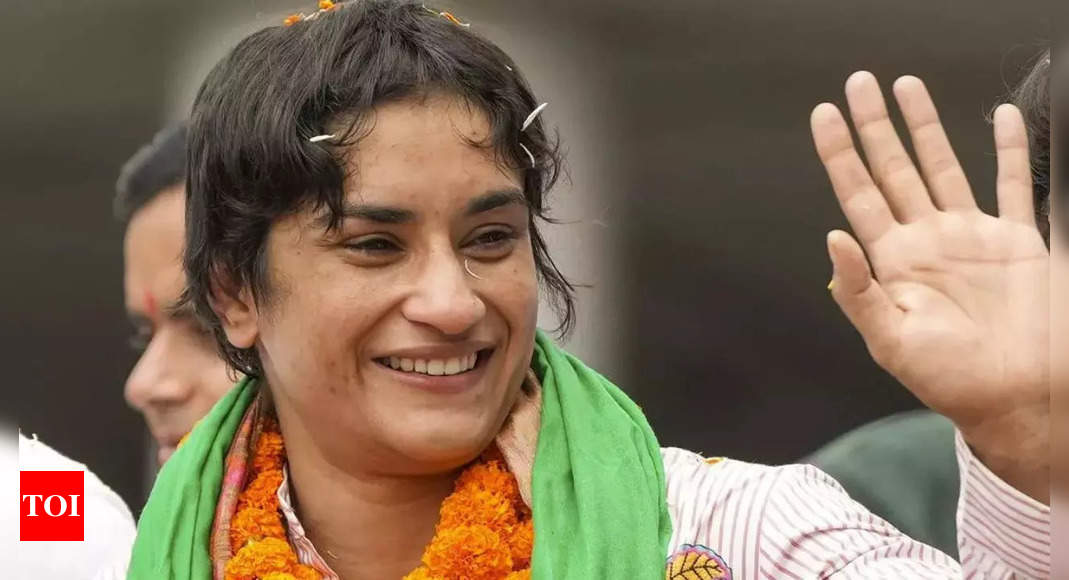 Rs 16 crore-plus cash prize? Vinesh Phogat’s husband blasts ‘fake news’ on exaggerated monetary rewards | Paris Olympics 2024 News