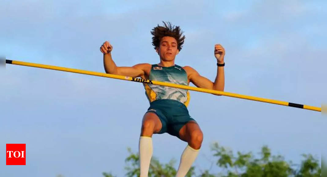 Pole vault king Armand Duplantis clears 6.15 meters in first pole vault event since world record at Paris Olympics