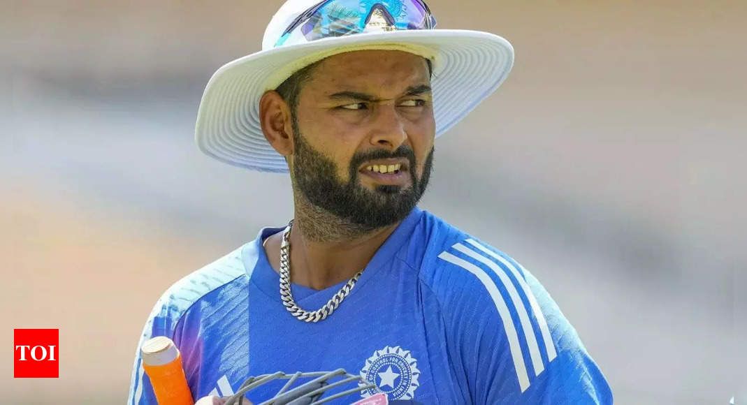 Ex-India cricketer warns against overloading Rishabh Pant after long hiatus post major car accident