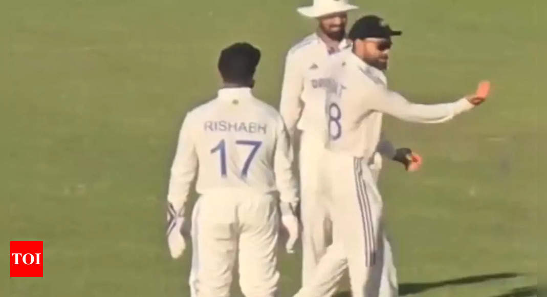 Viral video shows Virat Kohli hilariously explaining Rishabh Pant’s mix-up. Watch | Cricket News