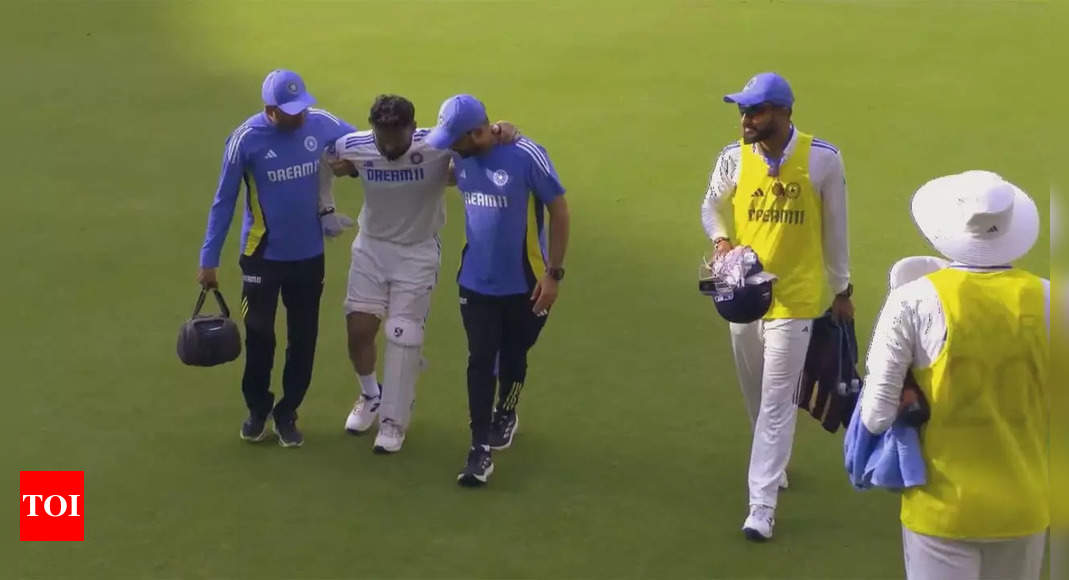 Injury scare for Team India as Rishabh Pant hobbles off the field | Cricket News