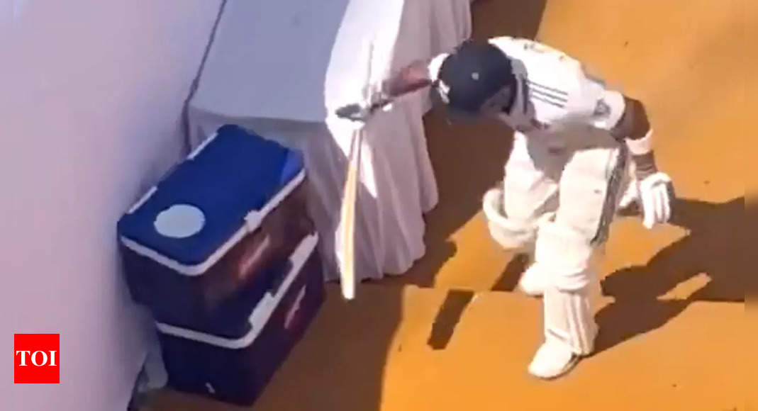 After another lacklustre show, Virat Kohli smashes bat on water box in frustration. Watch video | Cricket News